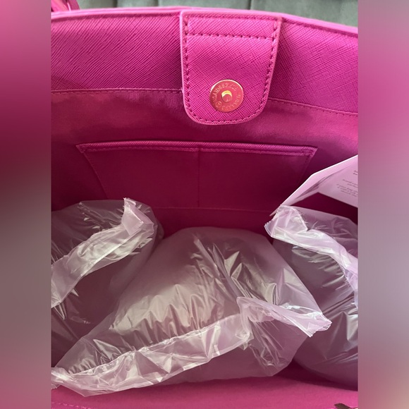 Trina Turk Floral Handbag/Shoulder, NWT - Picture 5 of 15